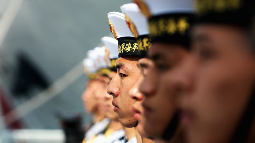 據稱是中共海軍史上最大規模的閱兵卻折射出另一番隱情。