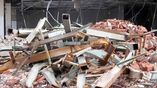 華裔裝修工施工中樓塌受重傷獲賠745萬美元