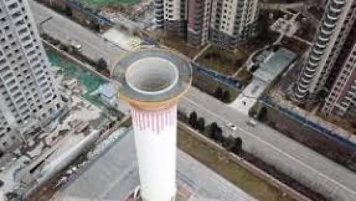 西安建立了一座高达60米的雾霾塔