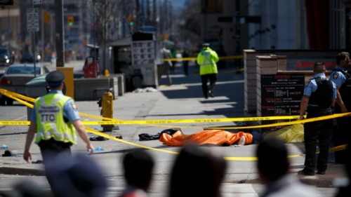 2018年4月23日，25歲加拿大男子開車撞人10死15傷。