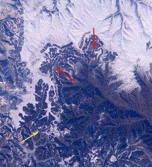 NASA官方发布的照片，从国际空间站上拍摄的内蒙古中部地区，此处位于北京以北大约200英里（321公里）的长城地带。