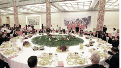 王岐山在習金宴舉動特別官方版照片公開(圖)