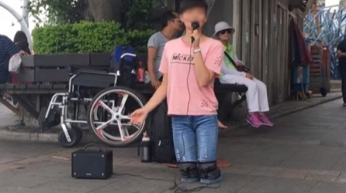专勤队发现自去年开始，陆续查获逾期居留的中国籍身障人士未持有街头艺人执照非法卖艺