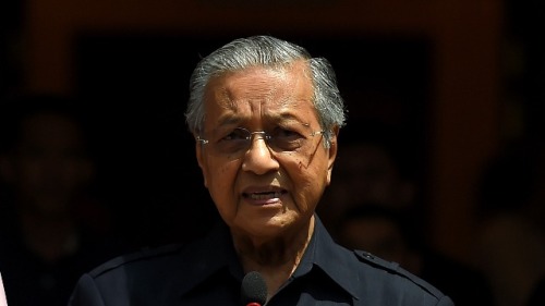 2018年5月11日，馬來西亞總理馬哈蒂爾向媒體講話。