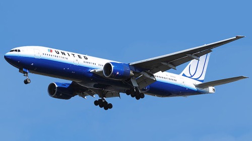 美联航宣布：暂停24个中美往返航班
