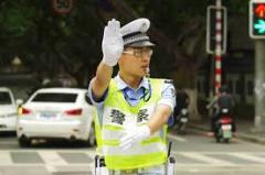 濟南輔警「逼跪踹人」暴露其人性醜陋(組圖)