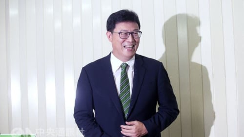 民进党台北市长参选人姚文智10日放话选输退出政坛。