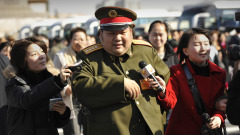 毛泽东唯一嫡孙毛新宇装傻高人指点(图)