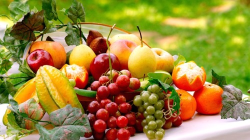 吃水果不容易把糖吃過量，還能給我們其他營養。