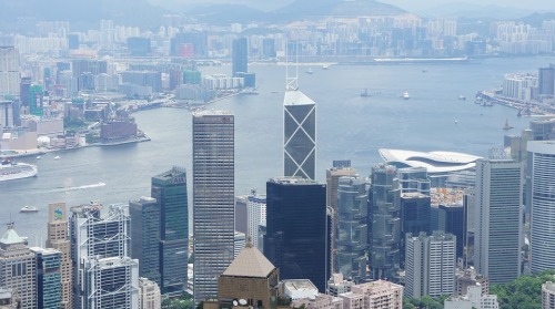 中共肺炎疫情升温，中华民国观光局今日宣布，持续暂停旅行业组团前往香港、澳门旅游至4月30日。图文无关。