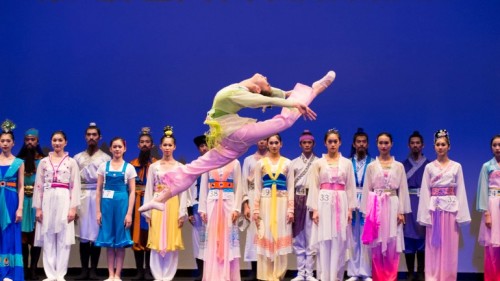由新唐人電視台舉辦的全世界中國古典舞大賽，是目前世界上唯一一個單純以中國古典舞為比賽項目的舞蹈比賽