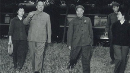 汪东兴曾经是铁杆的林派，积极参与了庐山会议上的倒张活动。