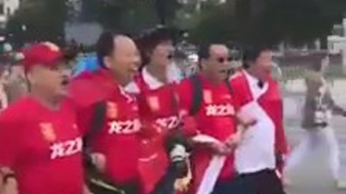中國球迷看2018世界盃枉跑千里搭錯火車