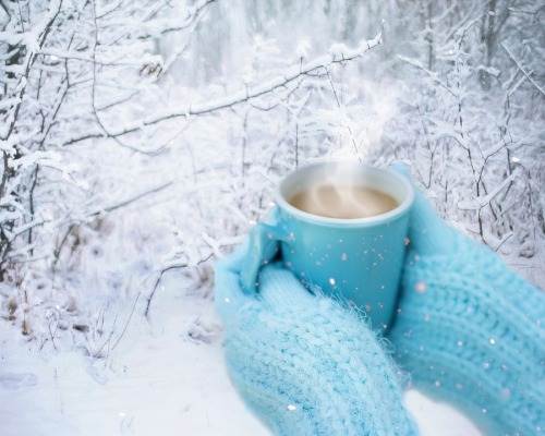 雪天喝咖啡