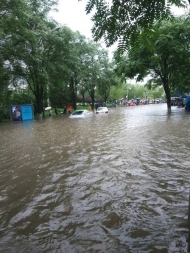 北京暴雨淹大水觸發四項預警排水系統失靈？