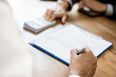 夜路走多了會見鬼欠債不還最終落得這下場(組圖)