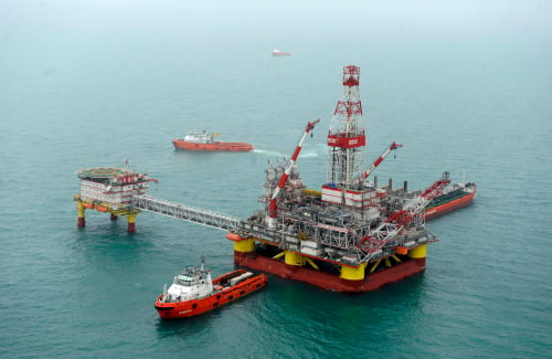 俄羅斯里海石油鑽井平臺