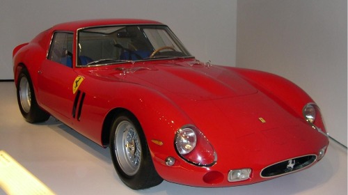 1962年生产的法拉利250 GTO示意图。