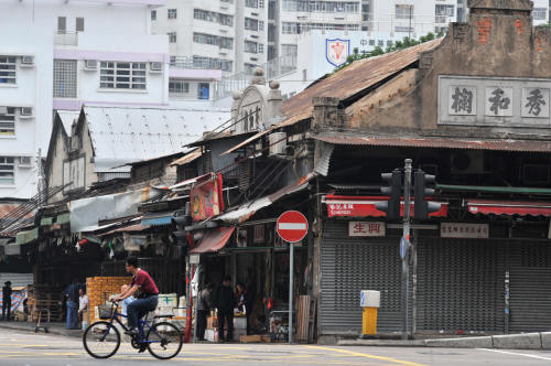 香港旧城区的一处街头