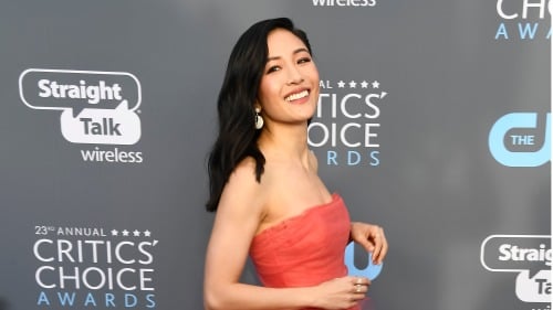台裔女星吴恬敏以《疯狂亚洲富豪》入围第76届金球奖音乐与喜剧类最佳女主角。
