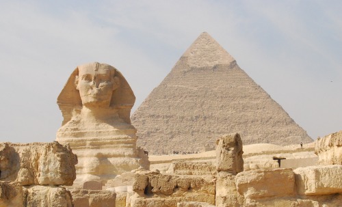 金字塔與方尖碑構成古代能量網絡？