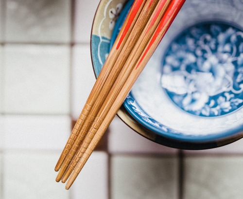 你知道怎么正确洗筷子吗？