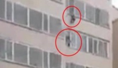 好驚險幼童10樓墜下9樓鄰居瞬間抓住(圖)