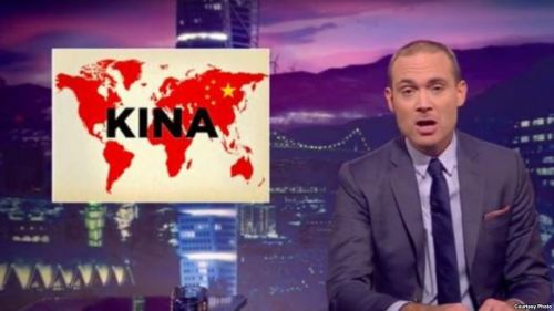 瑞典電視臺主持人倫達爾9月28日使用改版世界地圖諷刺中國