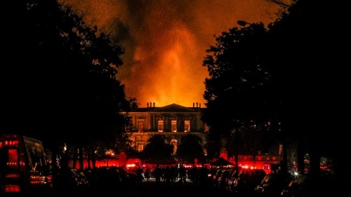 2018年9月2日，巴西里約熱內盧的巴西國家博物館發生火災。