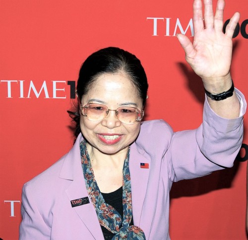 陳樹菊在2010年獲時代百大人物之「英雄」項目第八位殊榮，嘉獎她的義行