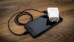 為了居家安全充電器不用請拔離插座(图)
