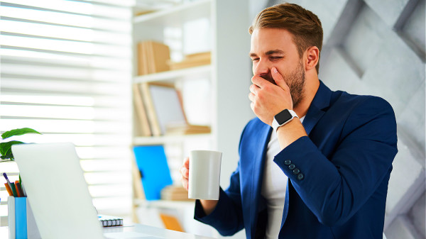 某些疾病也会引起夜尿频繁，导致睡眠质量下降，上班没精神。