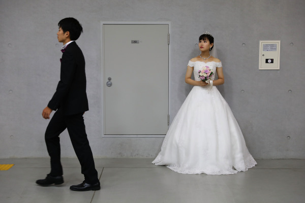 韩国结婚率屡创新低　适婚男女连约会都懒