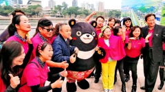 白冰冰代言高雄引互嗆五月天無辜躺槍(視頻)
