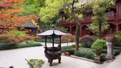 和尚婚宴上抢新娘救人于飞来的山峰(图)