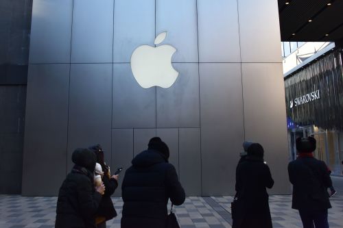 白宮經濟顧問：北京可能偷了蘋果的技術