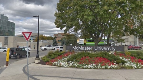 加拿大麦马斯特大学日前注销校内中国学联会的资格，因为中国学联在校内干涉维吾尔族学生言论自由。