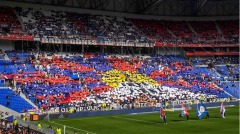 對中國市場嗆聲法足球迷此舉直搗北京心臟(圖)