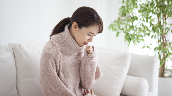 造成咳嗽的原因很多，和個人體質、飲食習慣都有關係。