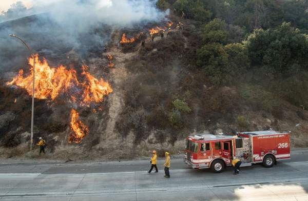 山火来了：加州7岁华裔男孩英勇救邻居