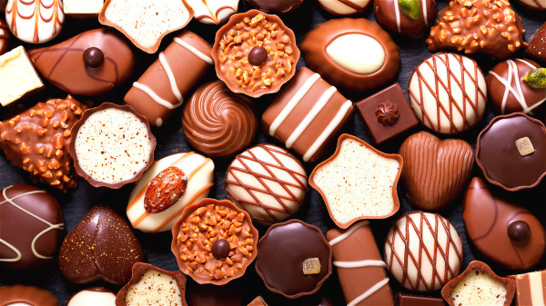 每天能夠堅持吃一小塊巧克力，可以幫助人們預防心臟病和中風
