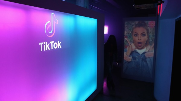 图为TikTok在美国举行的啟動慶祝會。（图片来源：Joe Scarnici/Getty Images）
