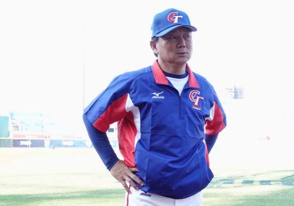 總教練洪一中表示，雖然有些措手不及，但不希望劉致榮用身體健康換戰績
