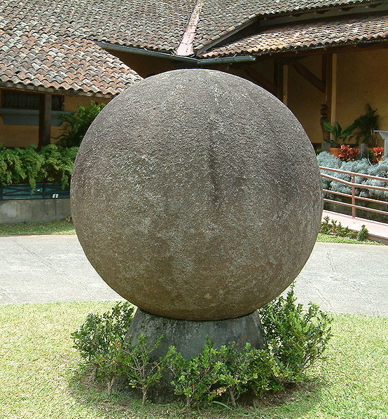 哥斯达黎加巨型石球