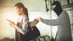 是谁养活了小偷你绝对想不到(组图)