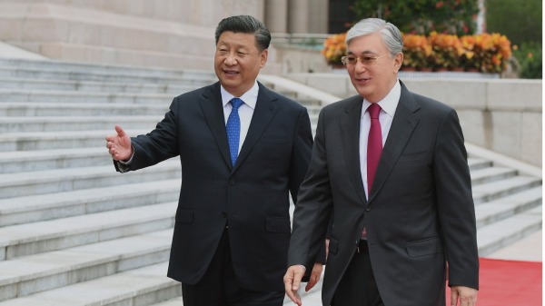 中國國家主席習近平與哈薩克總統托卡葉夫