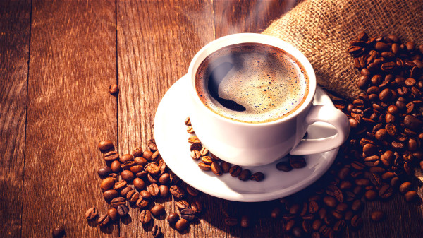 世界地球日，星巴克有自带杯免费喝咖啡的限时活动。
