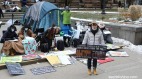 加拿大香港留学生绝食48小时抗议港警冲击校园(图)