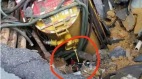 广州施工路惊现“天坑”致3人失联人不救急填坑(组图)