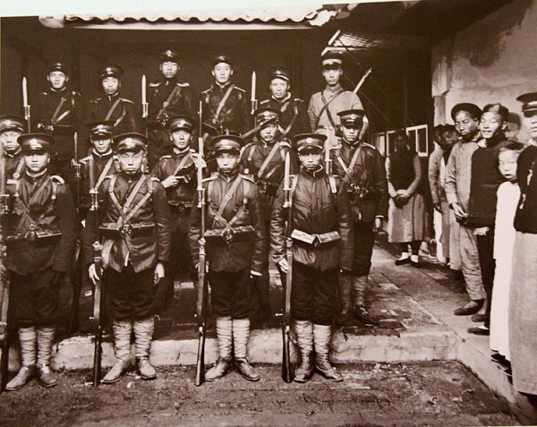 甲午战争之后，清政府开始编练新建陆军，简称“新军”，这是清末最后一支有战斗力的正规军。
